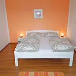 Elide Apartment *