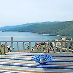 Apartment Elide *