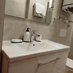 Elide Apartment *