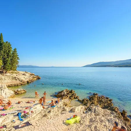 Elide * Rabac